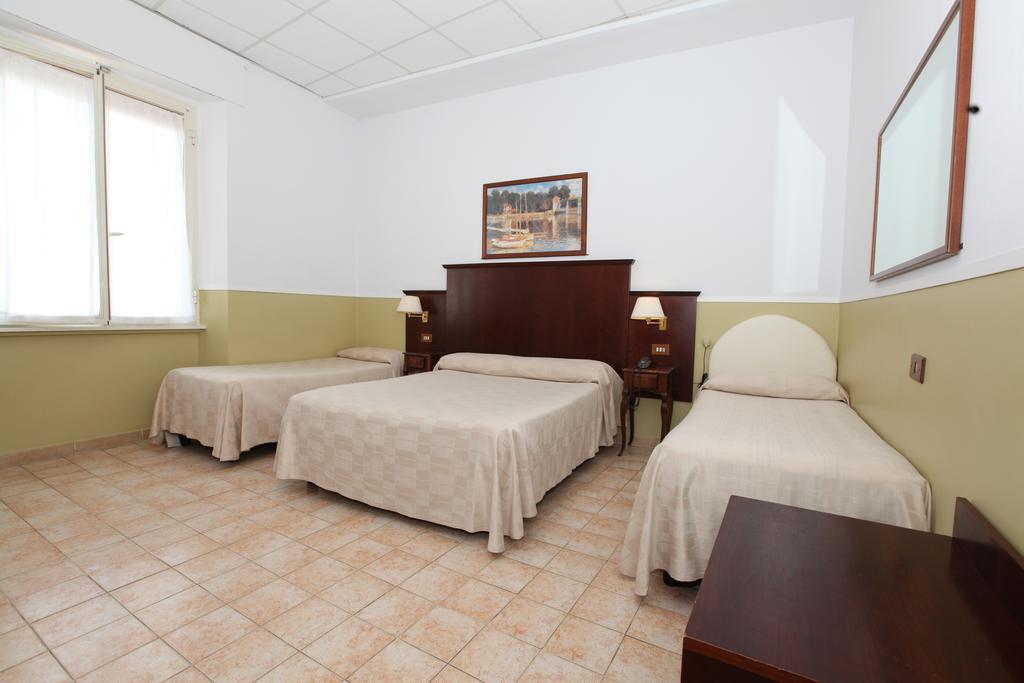 Hotel Belvedere Lido di Ostia Ngoại thất bức ảnh